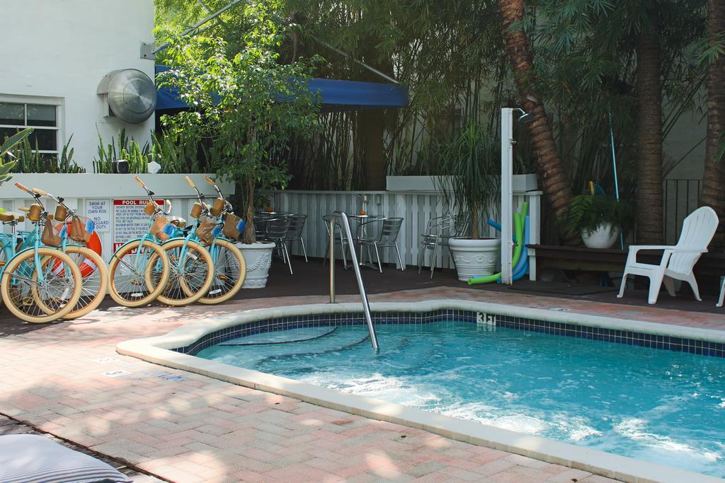 Sobe You! Hotel Маями Бийч Екстериор снимка