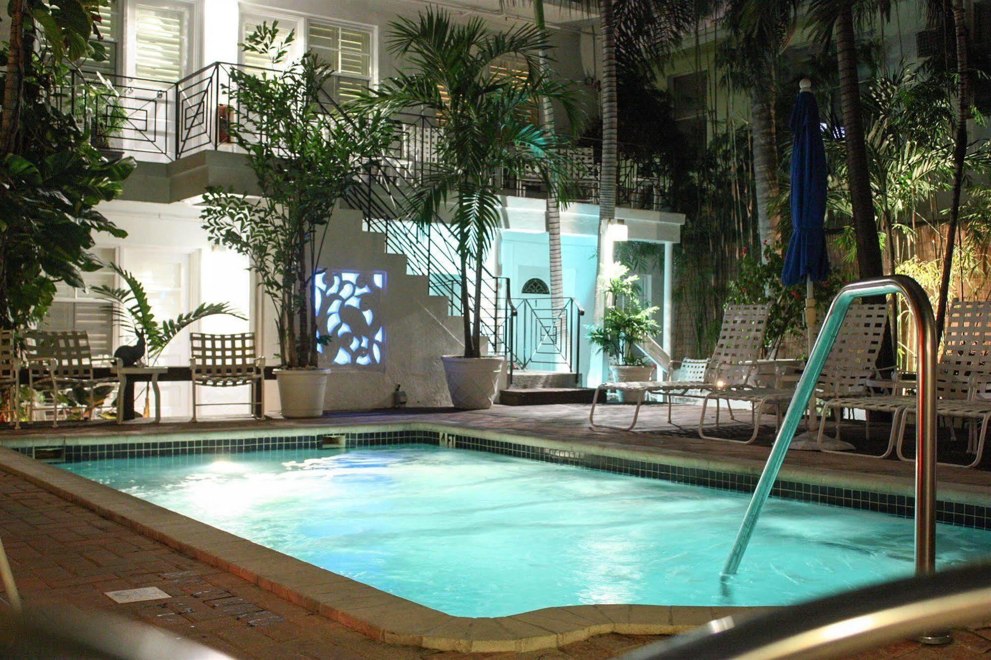 Sobe You! Hotel Маями Бийч Екстериор снимка